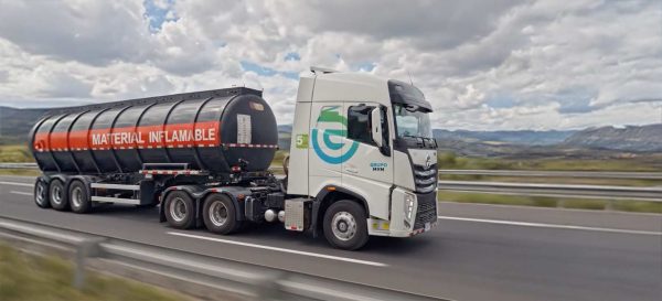 Flota y operación de transporte especializado de Grupo MYM